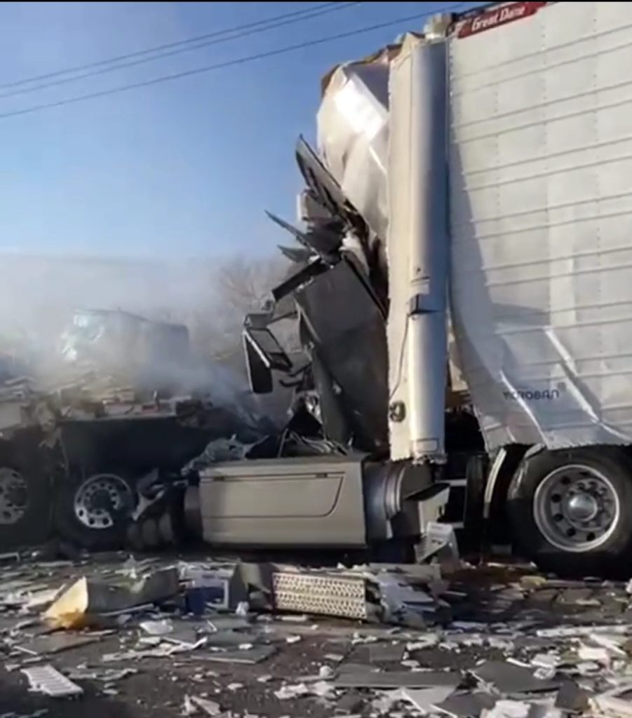 VARIOS MUERTOS EN CHOQUE CARRETERO PHOENIX-TUCSON