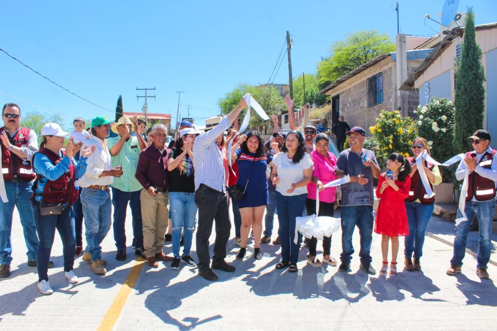 Inaugura Alcalde la calle Marcos Jérez en la colonia Cts-Croc