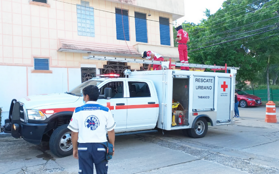 Familia MUERE por asfixia dentro de su carro; se cuidaban del CALOR en Tabasco