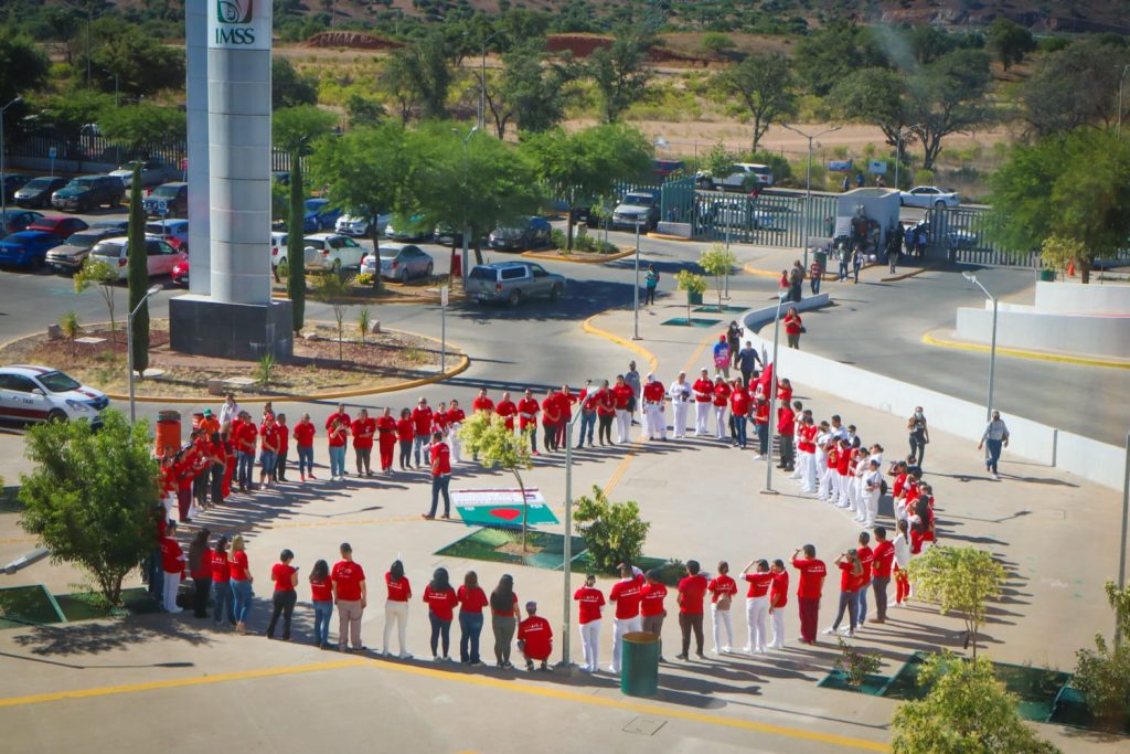 Marchan para concientizar sobre la donación de sangre