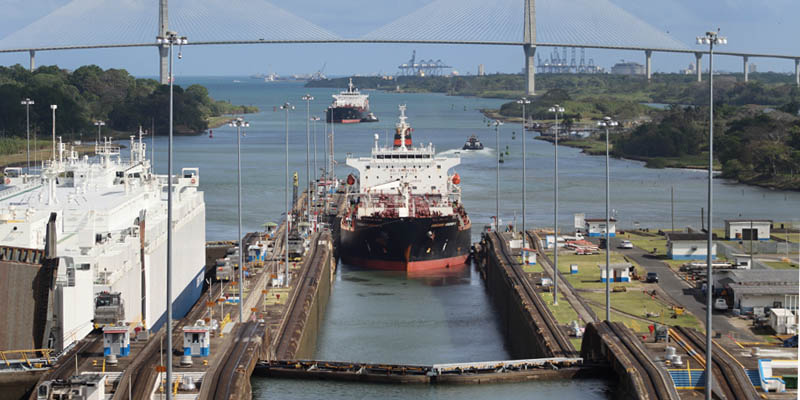 Sequía en el Canal de Panamá hace esperar a 134 buques por el Atlántico y el Pacífico