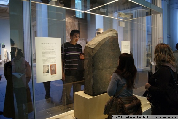 Acusan a Arqueólogo del Museo Británico de robar joyería de oro y piedras semipreciosas