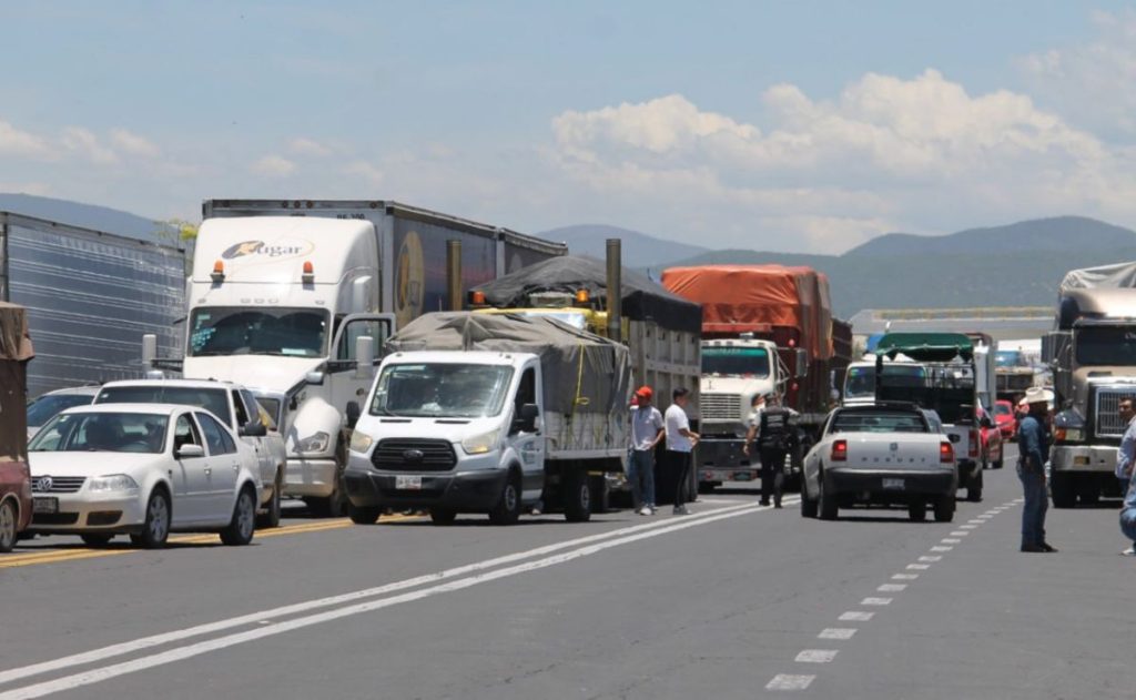 Transportistas anuncian paro nacional el 5 de febrero debido a la inseguridad en México