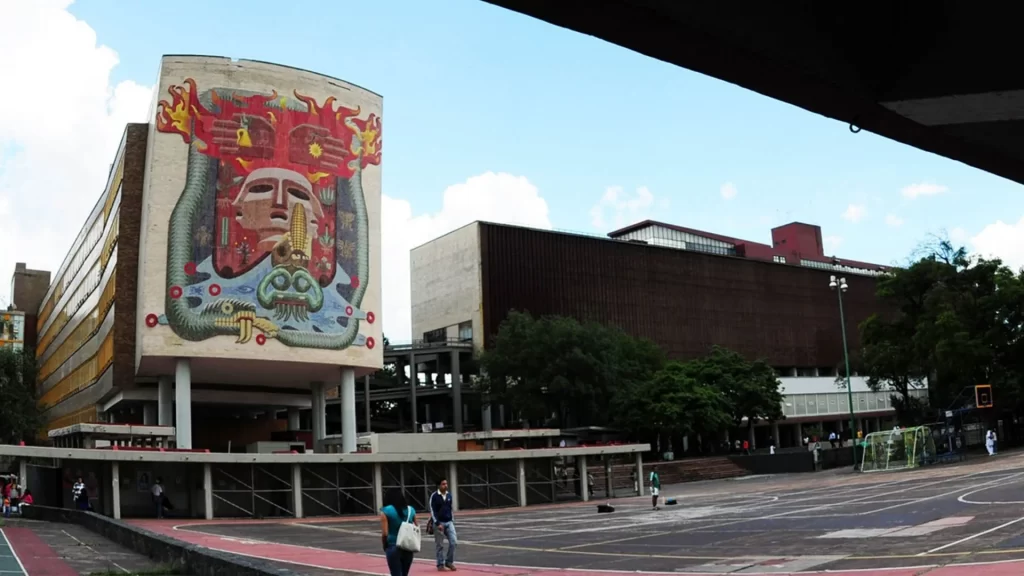 Congelan dos cuentas bancarias de la UNAM que abrió la Facultad de Medicina en banco Santander