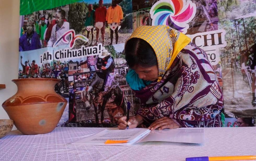 Guachochi da beca a corredoras rarámuris luego de obtener el tercer lugar en ‘The Speed Project’