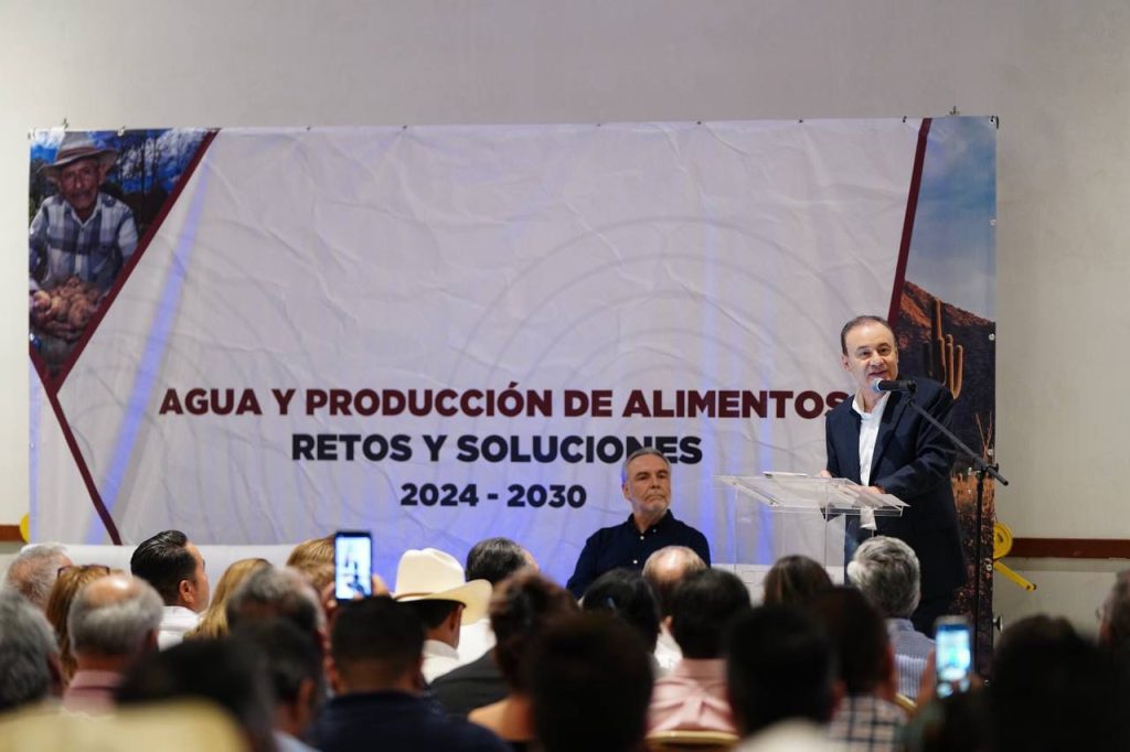 Expone Gobernador estrategia integral en Sonora en materia hídrica ante especialistas