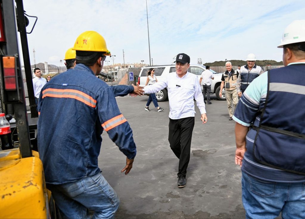 Recorre Gobernador avances de Modernización del Puerto y carretera Guaymas – Chihuahua