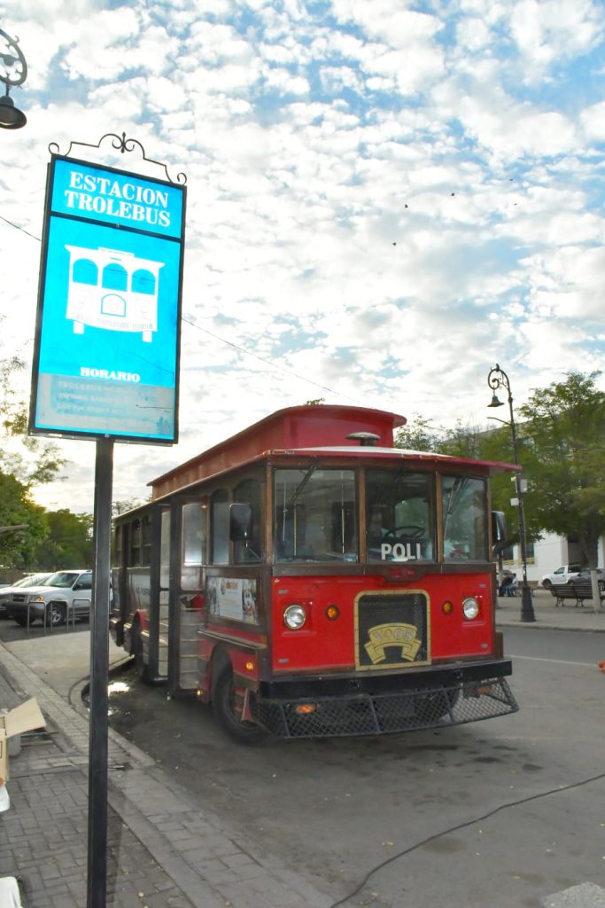 Invitan a disfrutar de las rutas del Trolebús Turístico de Hermosillo