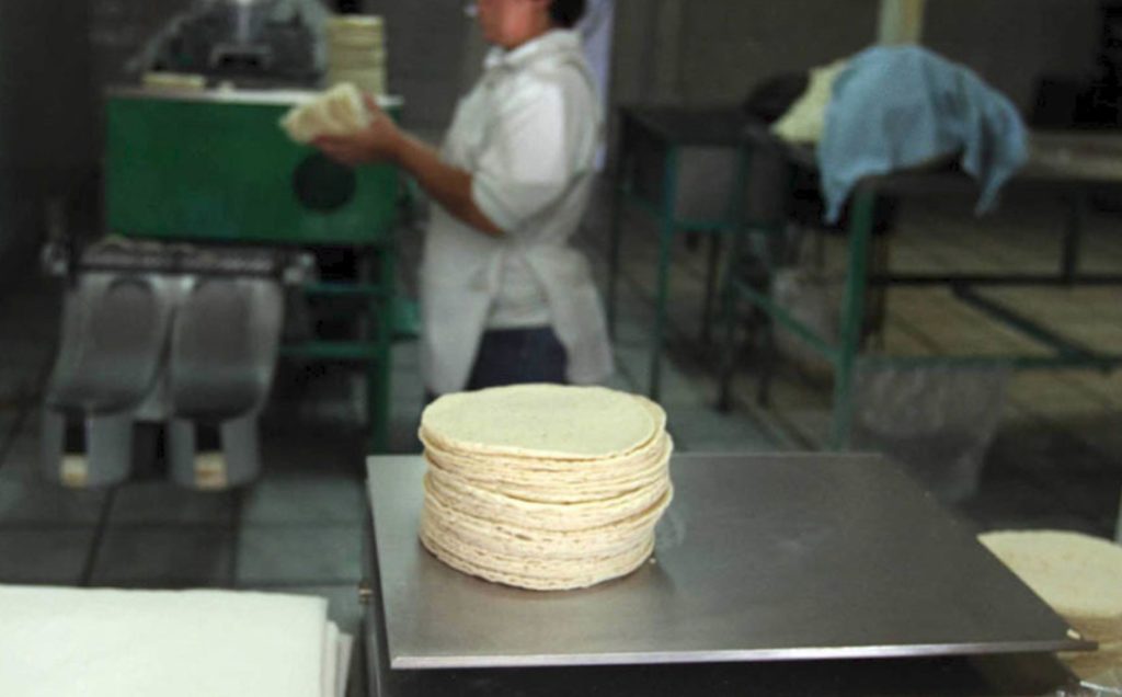 Advierten The New York Times y The Washington Post sobre amenazas por narcos en  México en la industria de las tortillas y las elecciones