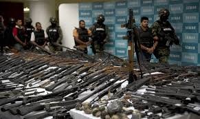 Ley de armas en EU permitió procesar a 500 personas, algunas acusadas de enviar armamento a cárteles de México