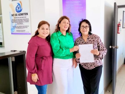 Celebra Desom firma de convenio con el CEA