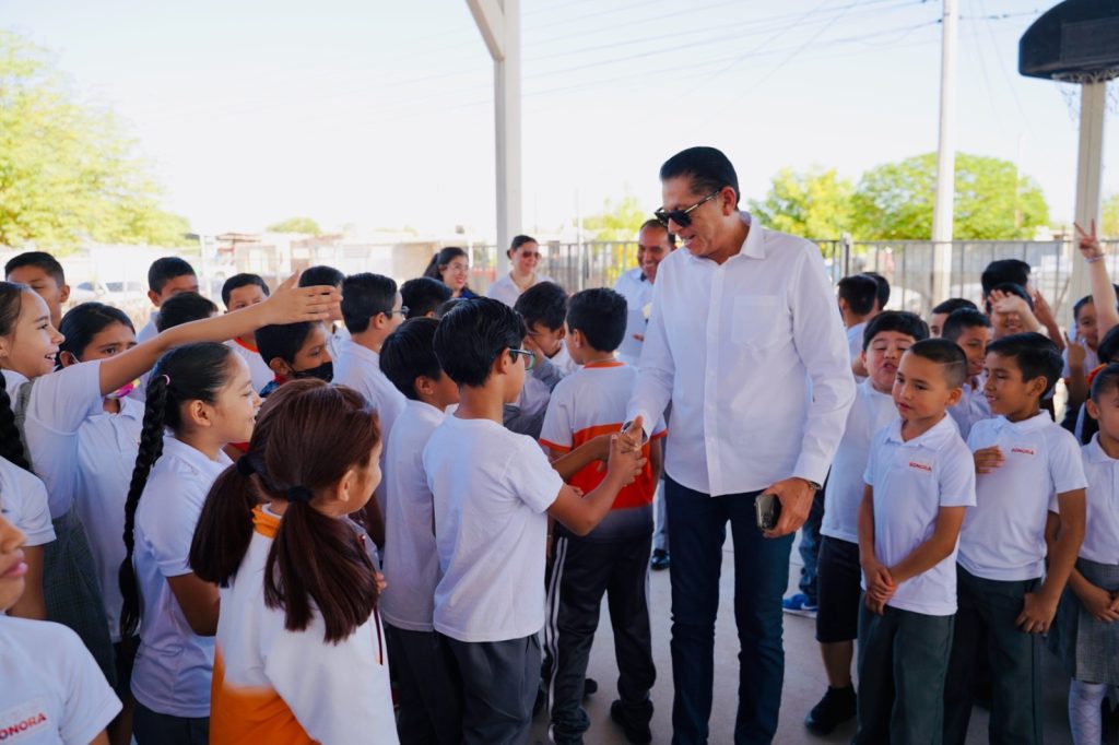 Beneficia DIF a más de 7400 niños con Desayunos Escolares