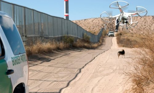 Crimen organizado utiliza drones en la frontera para vigilar la Patrulla Fronteriza y guiar caravana de migrantes