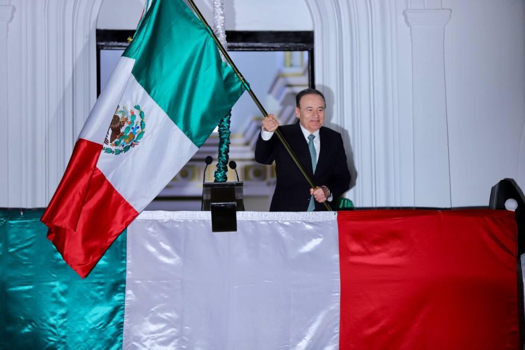 Ante 30 mil personas, Gobernador Durazo conmemora ceremonia de 214 Aniversario de Grito de Independencia