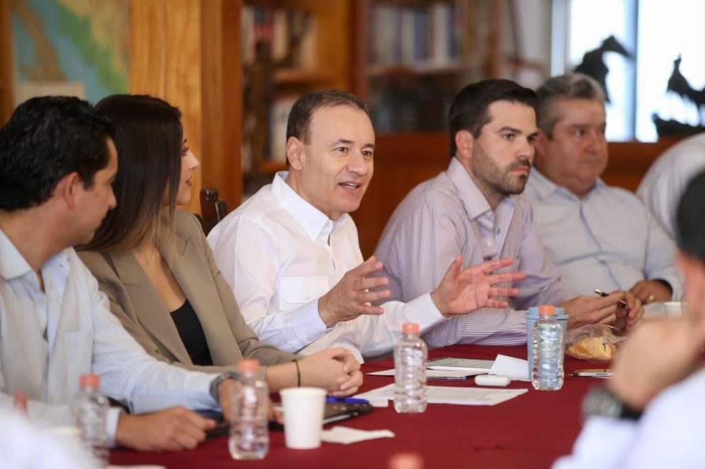 Acuerdan Gobernador Durazo y organismos empresariales agenda conjunta de promoción al Plan Sonora