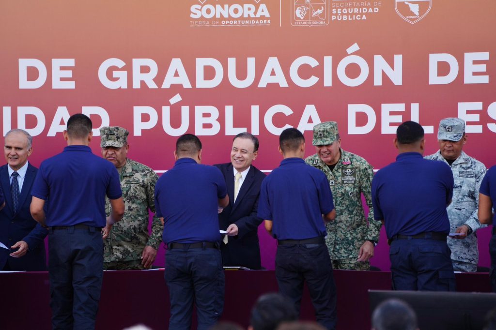 Refuerza Gobernador Durazo corporaciones de seguridad con 208 nuevos elementos