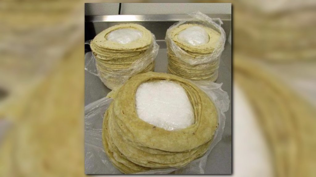 En Nogales asegura CBP metanfetamina  escondida en el centro de las tortillas