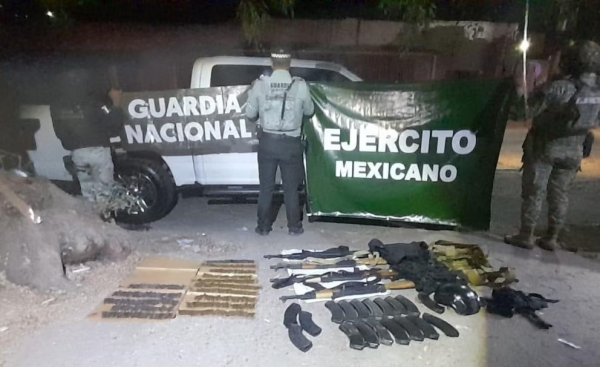 La Guardia Nacional asegura en Nogales armamento “de alto poder”, chalecos tácticos y una camioneta robada