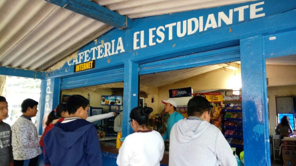 SEP ya no permitirá comida chatarra en “tienditas” de las escuelas de niveles Básico, Media Superior y Superior a partir del 29 de marzo