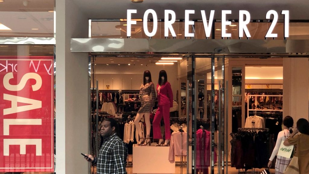 Dejará de funcionar Forever 21 en EU ante la  competencia con Shein y Temu